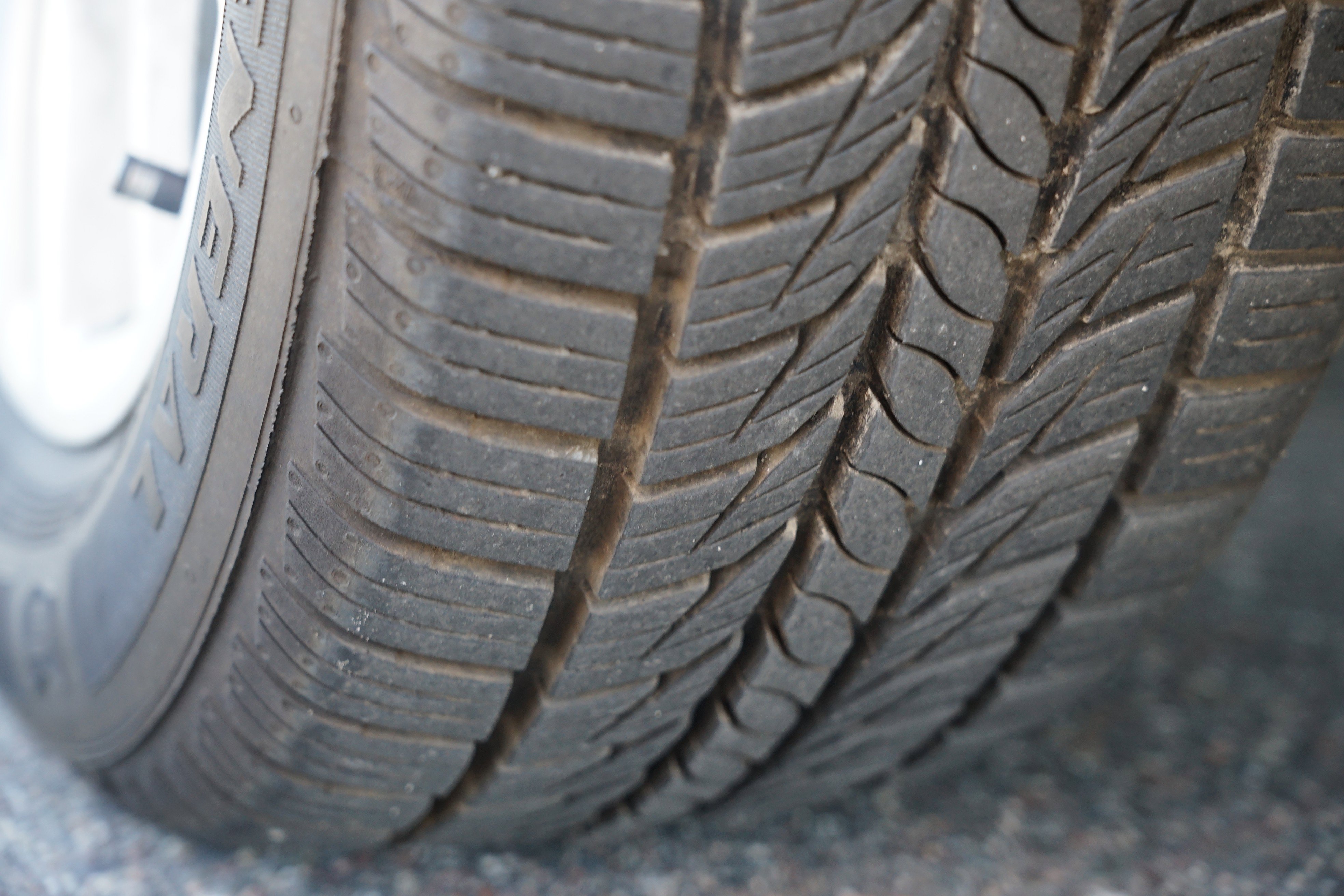 Used 2010 Ford Mustang Convertible image 25