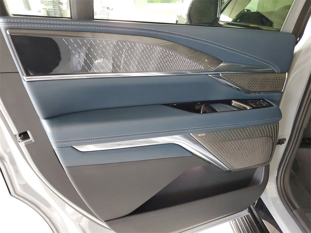 New 2026 Cadillac Escalade IQ Sport 2 w/ LPO, ONYX Package image 9