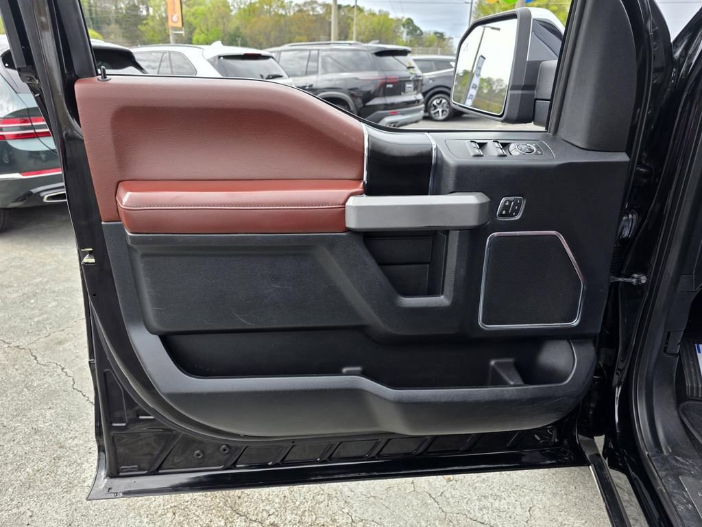 Used 2018 Ford F150 Platinum w/ Equipment Group 701A Luxury image 12