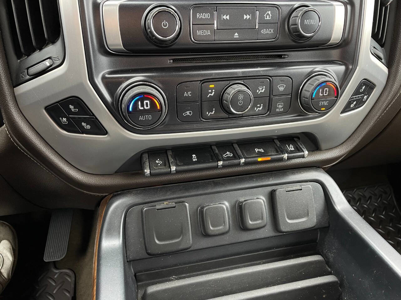 Used 2016 GMC Sierra 3500 SLT w/ Driver Alert Package image 37