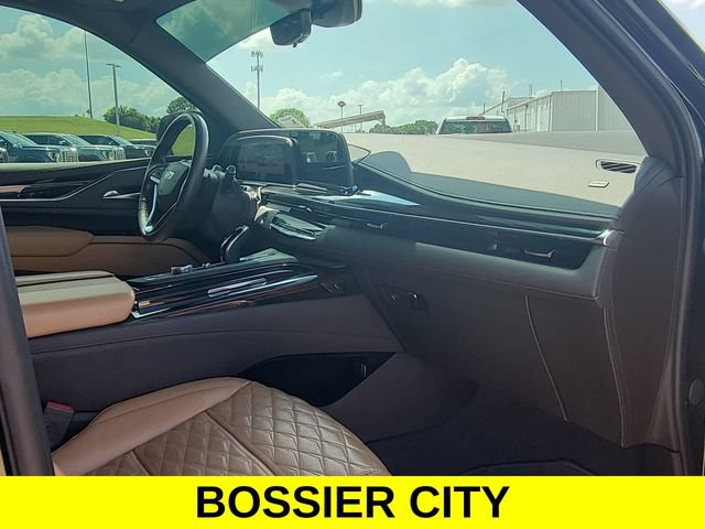 Certified 2023 Cadillac Escalade Premium Luxury w/ LPO, Radiant Package RWD image 30
