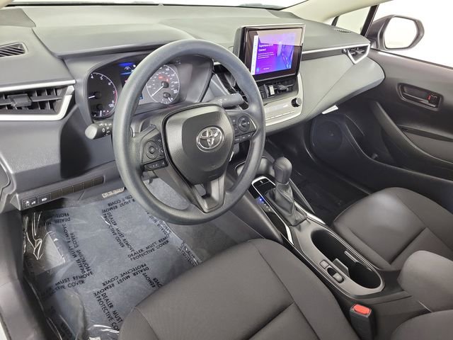 Used 2025 Toyota Corolla LE FWD image 18