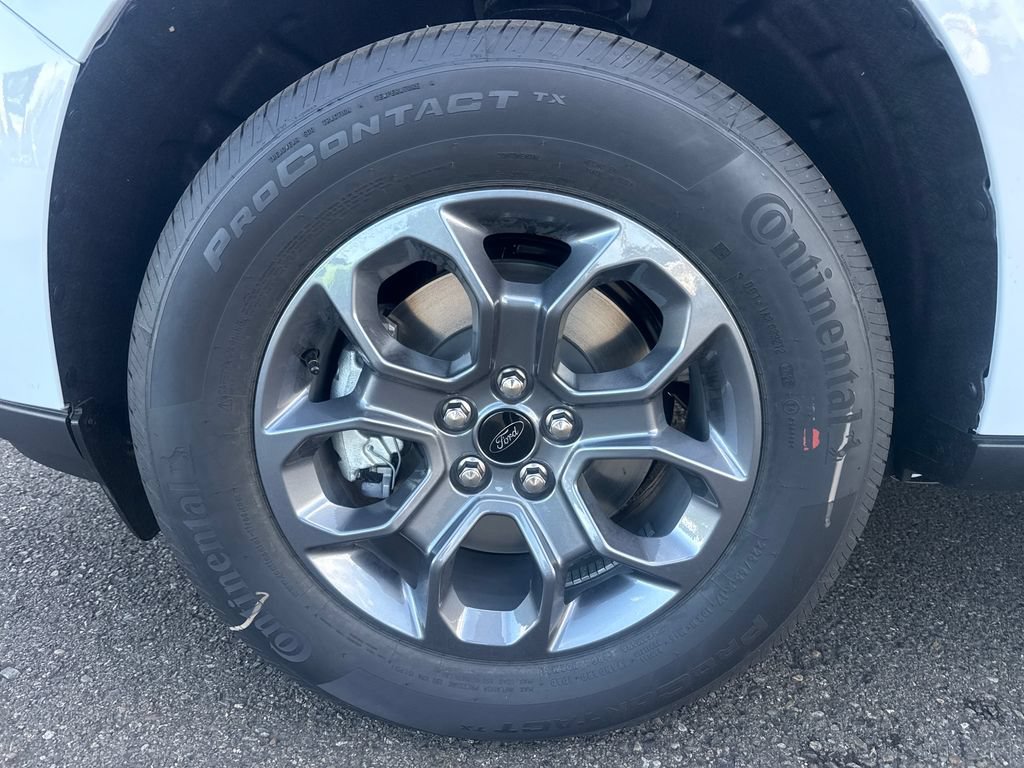 New 2026 Ford Maverick XLT w/ Equipment Group 301A AWD/4WD image 25