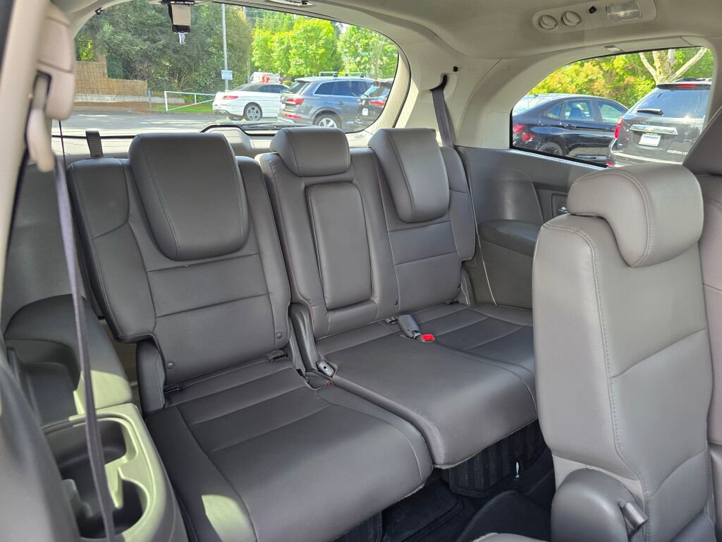 Used 2014 Honda Odyssey Touring image 9