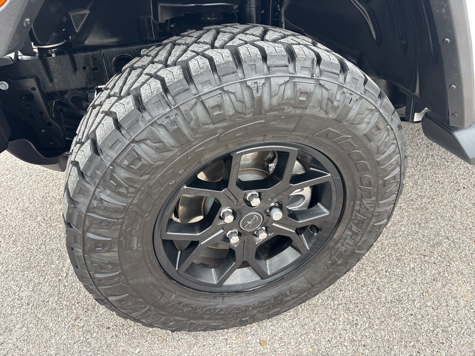 Used 2025 Jeep Gladiator Sport image 32