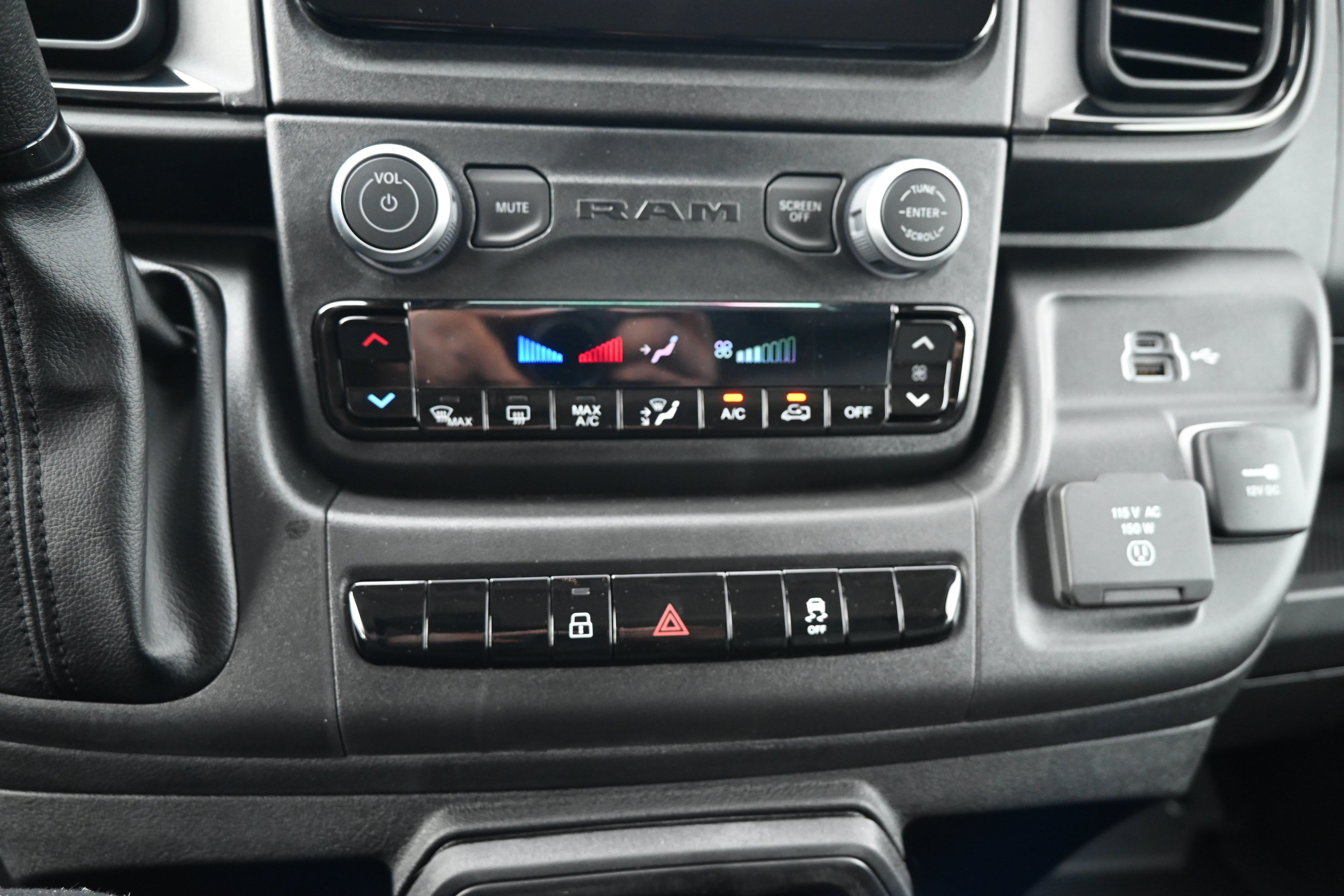 New 2026 RAM ProMaster 2500 w/ Convenience Group FWD image 25