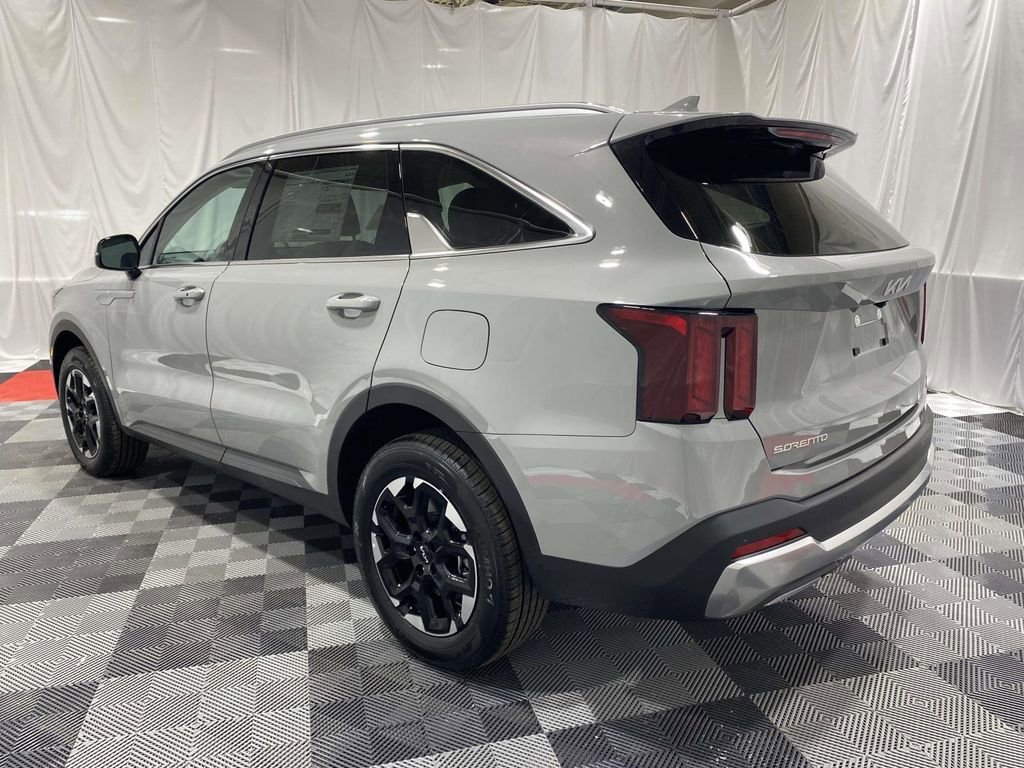 New 2026 Kia Sorento S AWD/4WD image 2