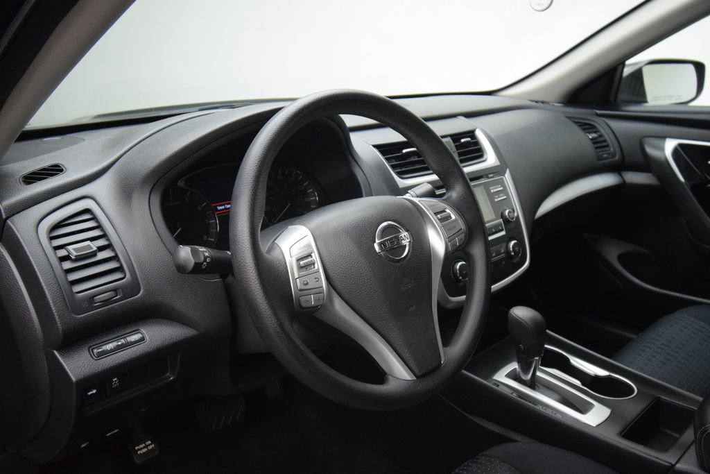Used 2016 Nissan Altima 2.5 S w/ Power Driver Seat Package FWD image 20