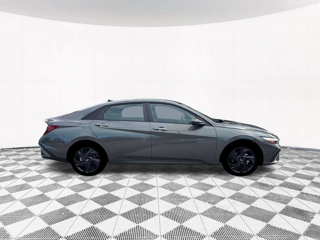 New 2026 Hyundai Elantra Sport w/ Cargo Package FWD image 14