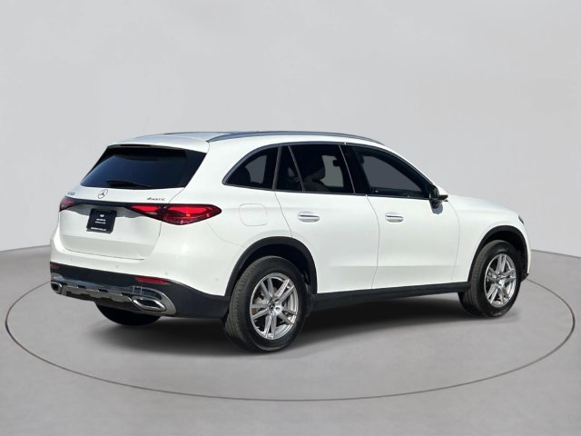 Used 2023 Mercedes-Benz GLC 300 4MATIC image 5
