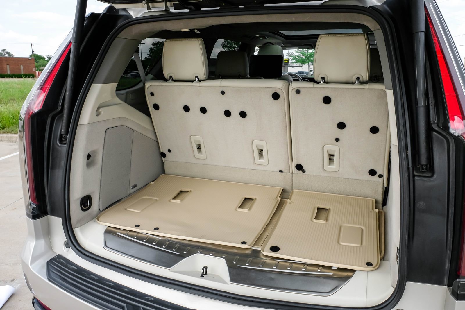 Used 2021 Cadillac Escalade Sport Platinum AWD/4WD image 62