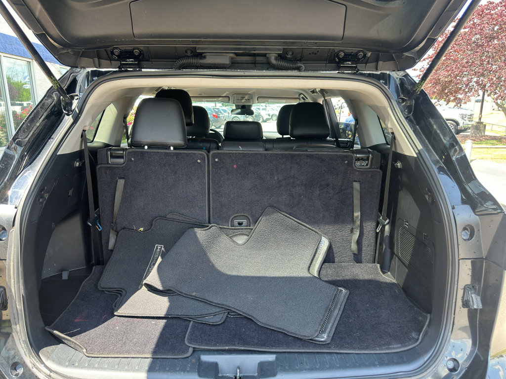 Used 2022 Toyota Highlander L FWD image 14