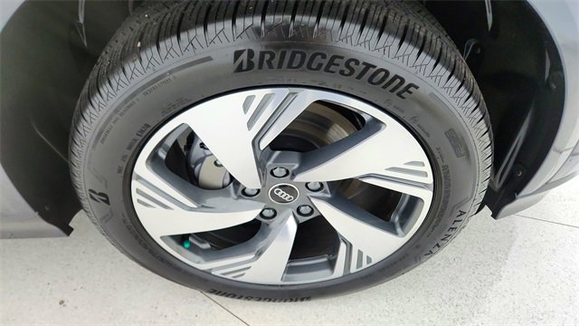 Used 2025 Audi Q6 e-tron Premium w/ Convenience Package image 55