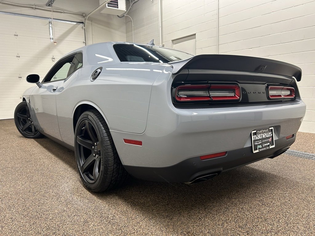 Used 2022 Dodge Challenger SRT Hellcat w/ Plus Package image 4