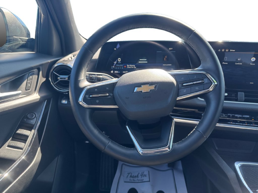 Used 2026 Chevrolet Equinox LT AWD/4WD image 12