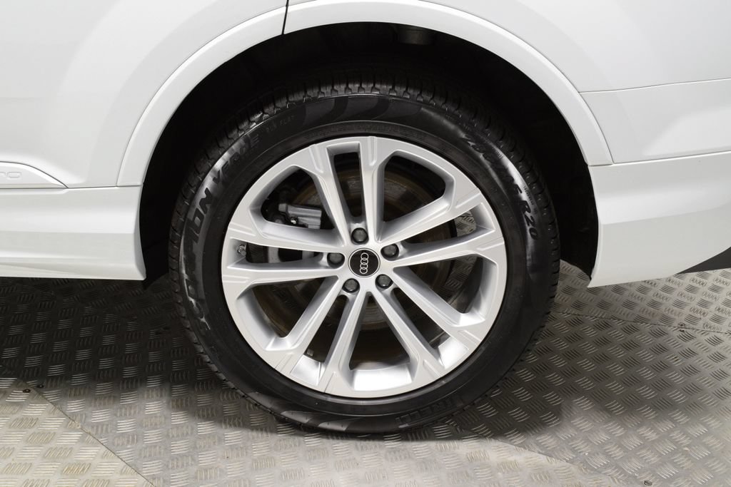Used 2025 Audi Q7 2.0T Premium Plus AWD/4WD image 38