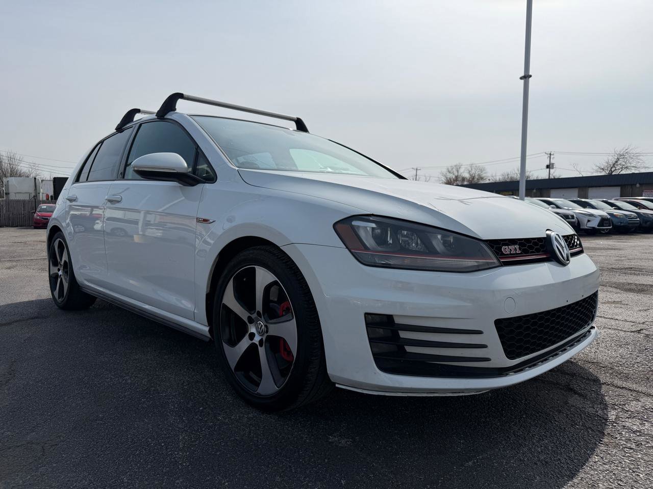 Used 2016 Volkswagen GTI SE w/ Lighting Package (SEL) image 3