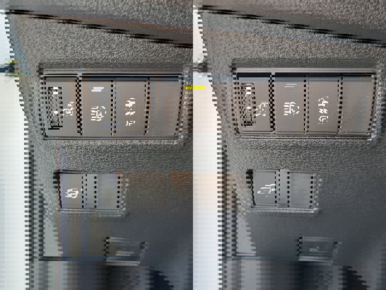 New 2026 Toyota Corolla Cross XLE image 31