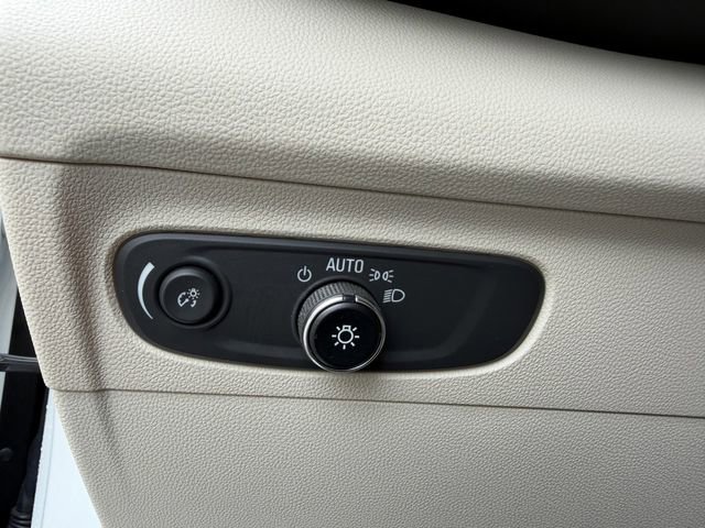 Used 2023 Buick Envision Essence FWD image 15