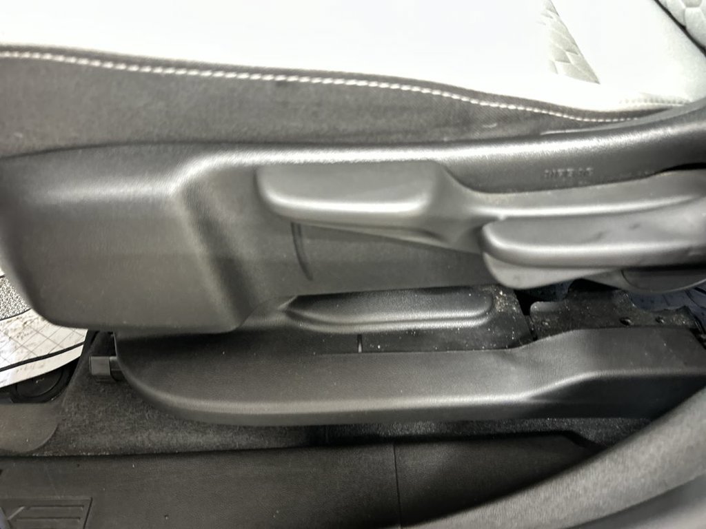 Certified 2020 Chevrolet Equinox LS w/ LPO, Floor Liner Package FWD image 10