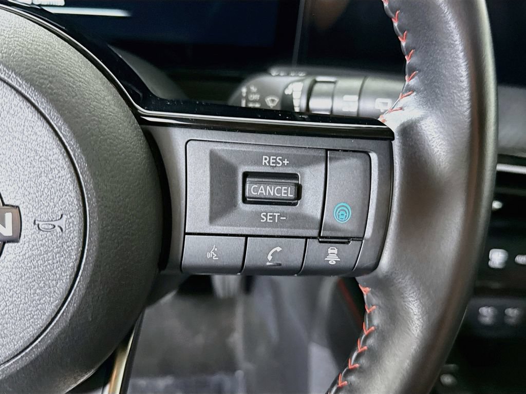 Used 2025 Nissan Kicks SR AWD/4WD image 21