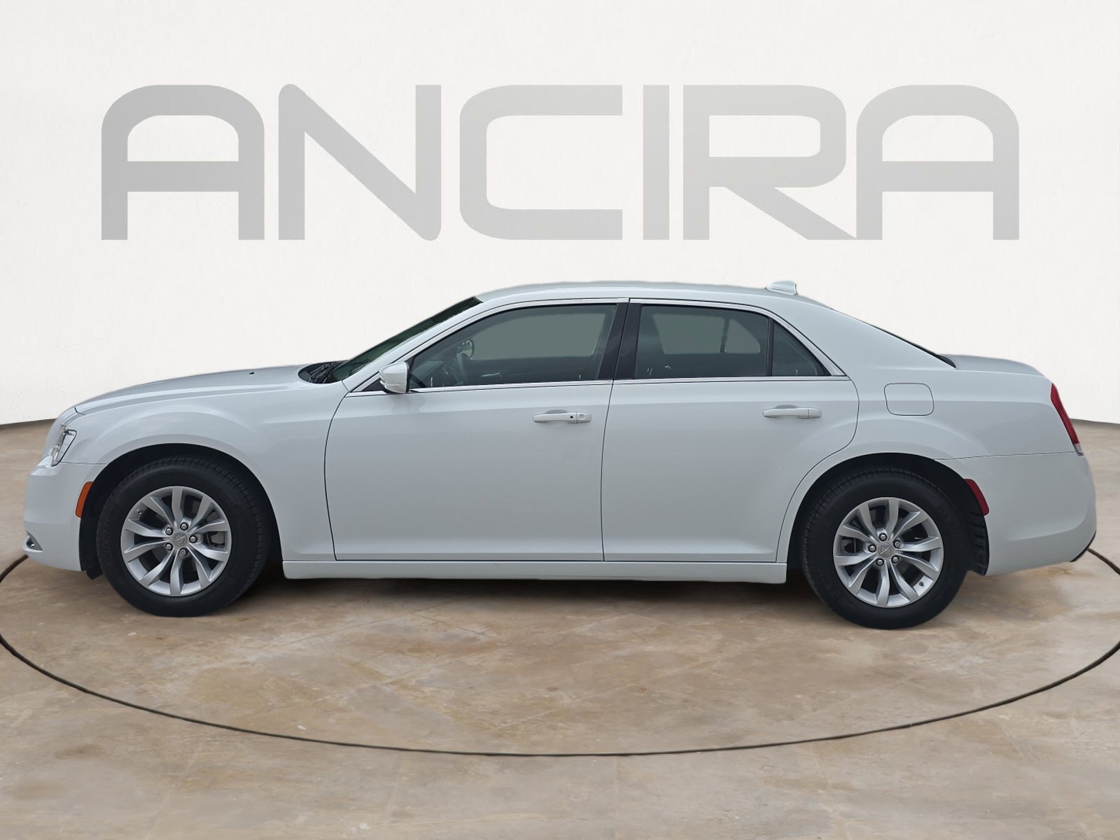 Used 2023 Chrysler 300 Touring RWD image 7