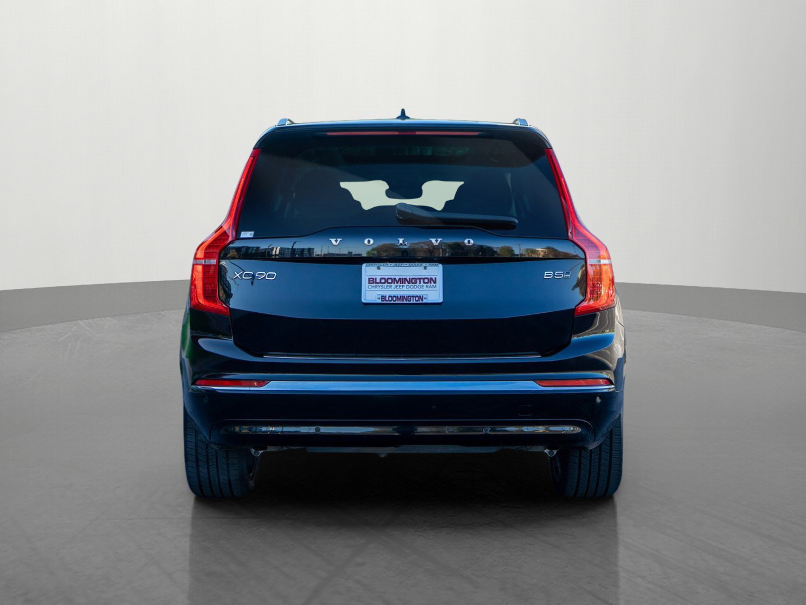 Used 2023 Volvo XC90 B5 Plus w/ Protection Package Premier AWD/4WD image 6