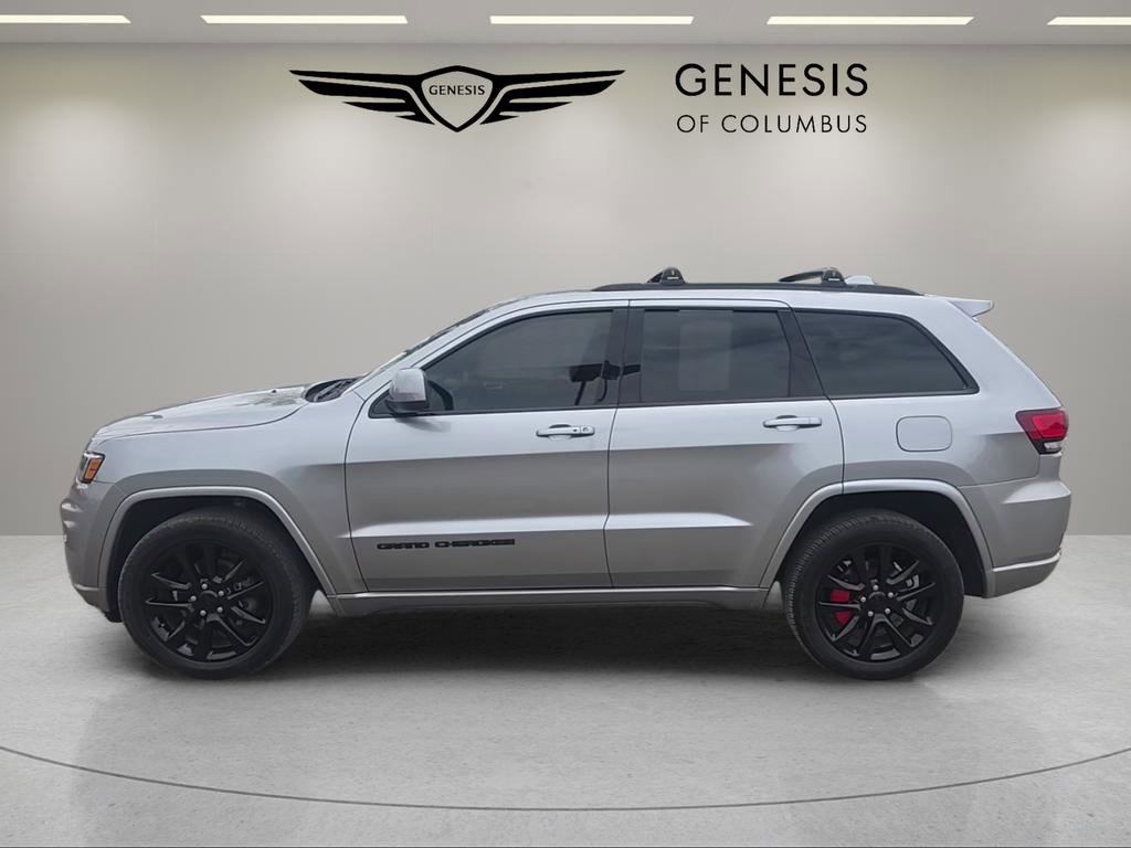 Used 2018 Jeep Grand Cherokee Altitude AWD/4WD image 2