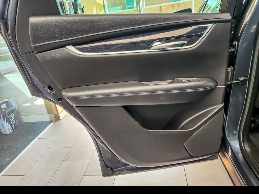 Used 2020 Cadillac XT5 Premium Luxury AWD/4WD image 21