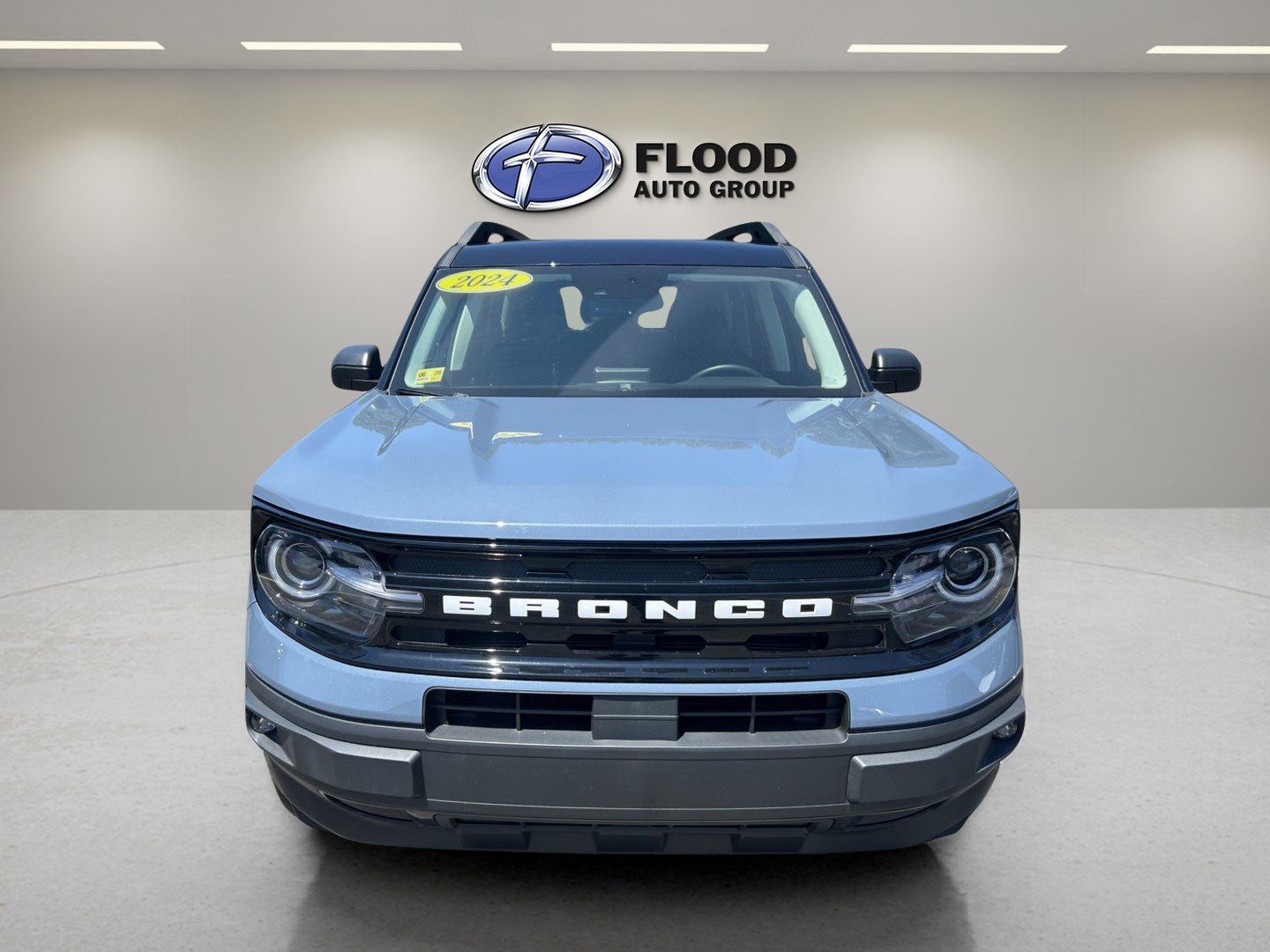 Certified 2024 Ford Bronco Sport Outer Banks w/ Tech Package AWD/4WD image 2