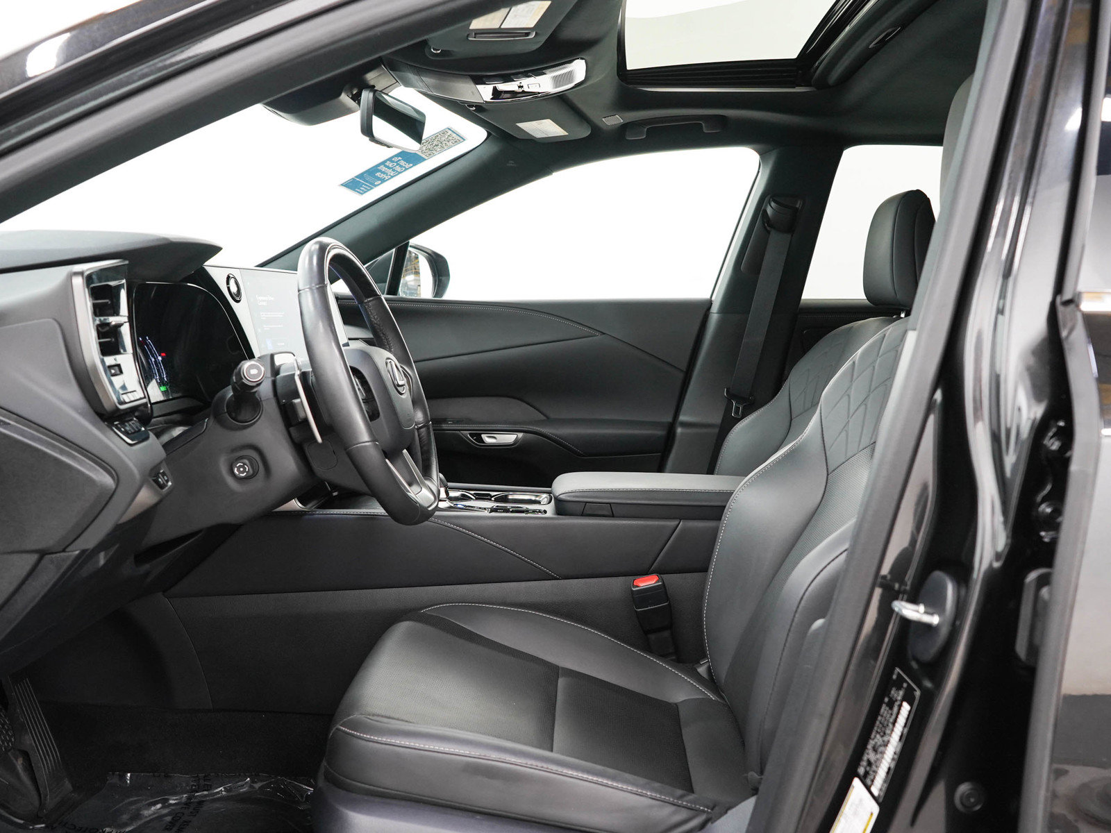 Used 2024 Lexus RX 350h w/ Convenience Package AWD/4WD image 22