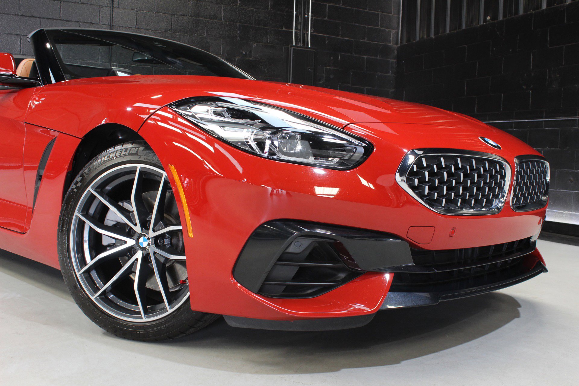 Used 2022 BMW Z4 sDrive30i w/ Driving Assistance Package image 9