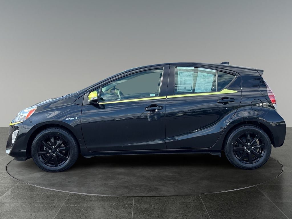 Used 2016 Toyota Prius C Persona Series FWD image 5