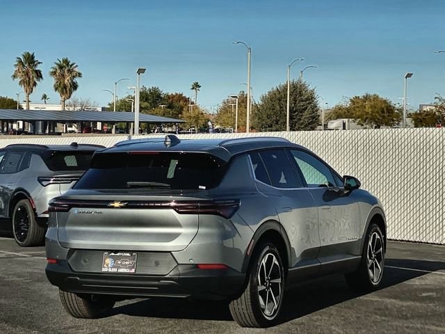 New 2026 Chevrolet Equinox EV LT AWD/4WD image 13