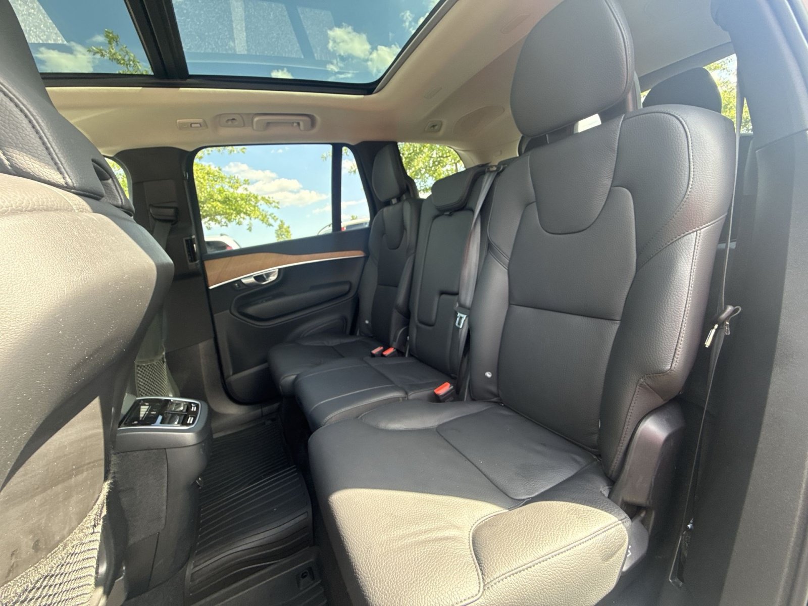 Used 2023 Volvo XC90 B6 Plus w/ Protection Package AWD/4WD image 25