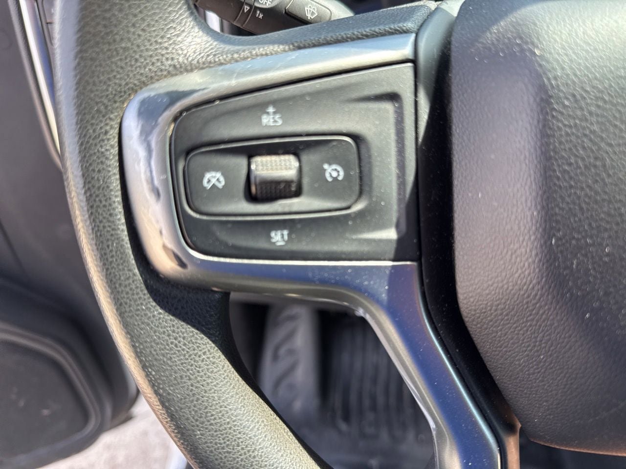 Used 2020 Chevrolet Silverado 1500 LT w/ Bed Protection Package AWD/4WD image 27