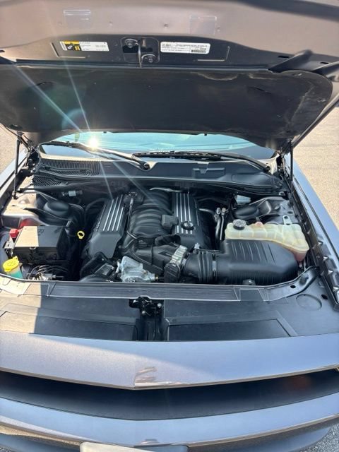 Used 2016 Dodge Challenger R/T Scat Pack w/ Leather Interior Group RWD image 11