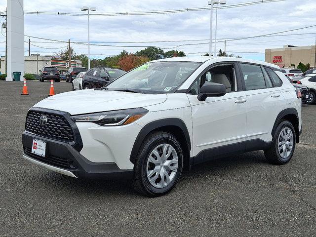 Certified 2022 Toyota Corolla Cross L image 3