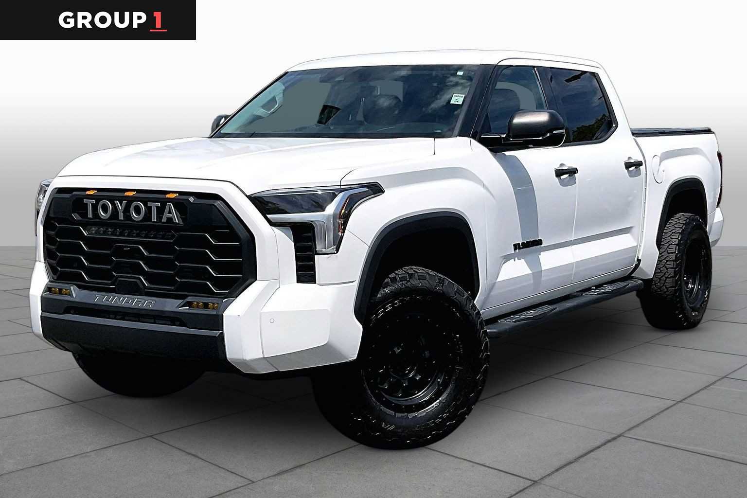 Used 2022 Toyota Tundra SR5 w/ SR5 Convenience Package AWD/4WD image 1