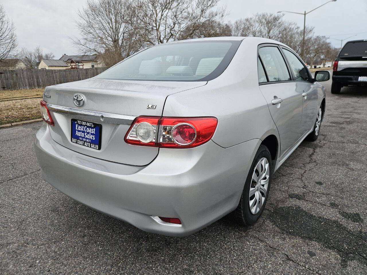 Used 2012 Toyota Corolla LE image 6