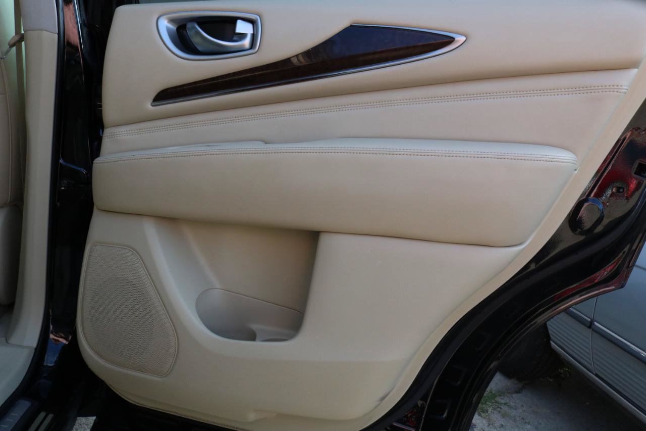 Used 2013 INFINITI JX35 AWD w/ Premium Pkg image 39