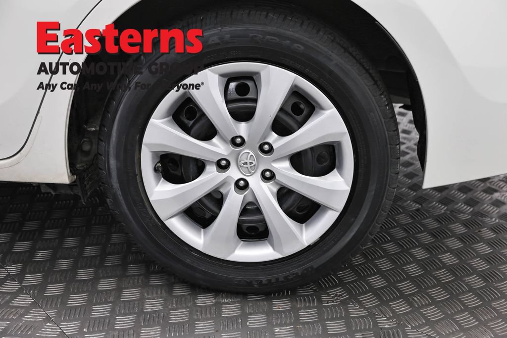 Used 2019 Toyota Corolla LE FWD image 33