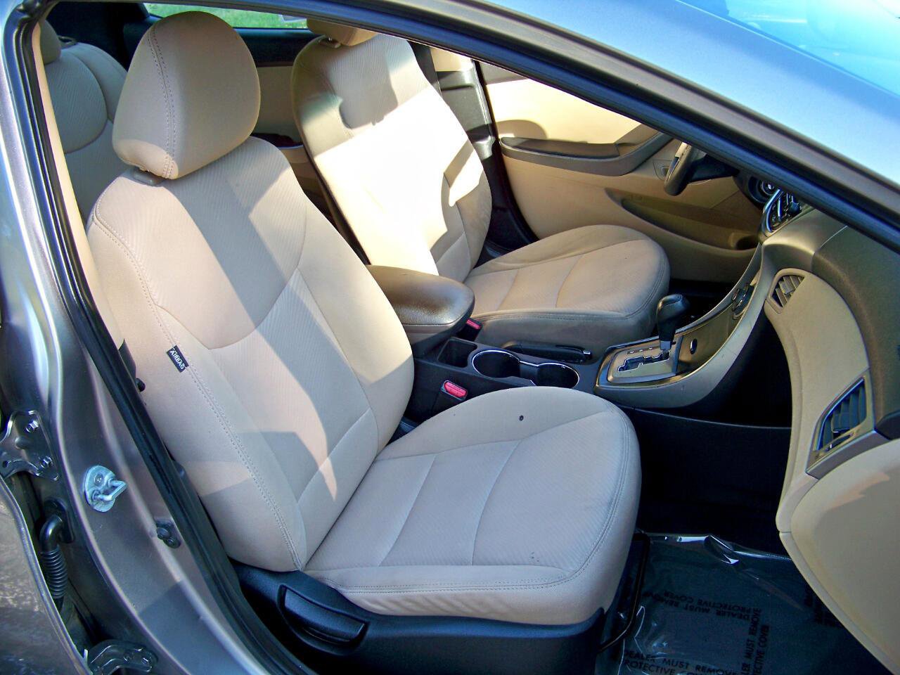 Used 2013 Hyundai Elantra GLS image 35