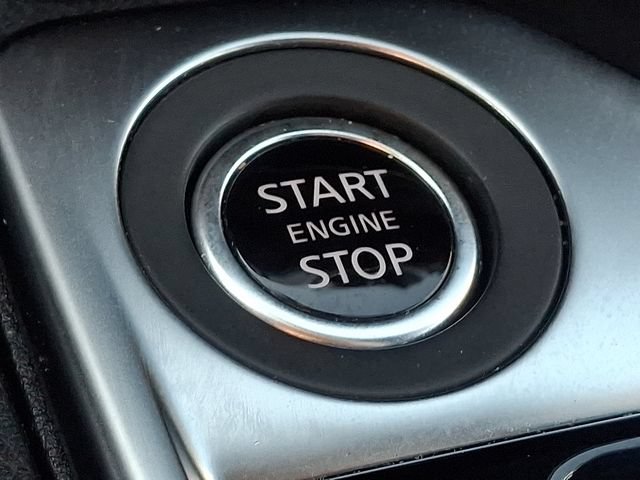 Used 2025 Nissan Sentra SV FWD image 24