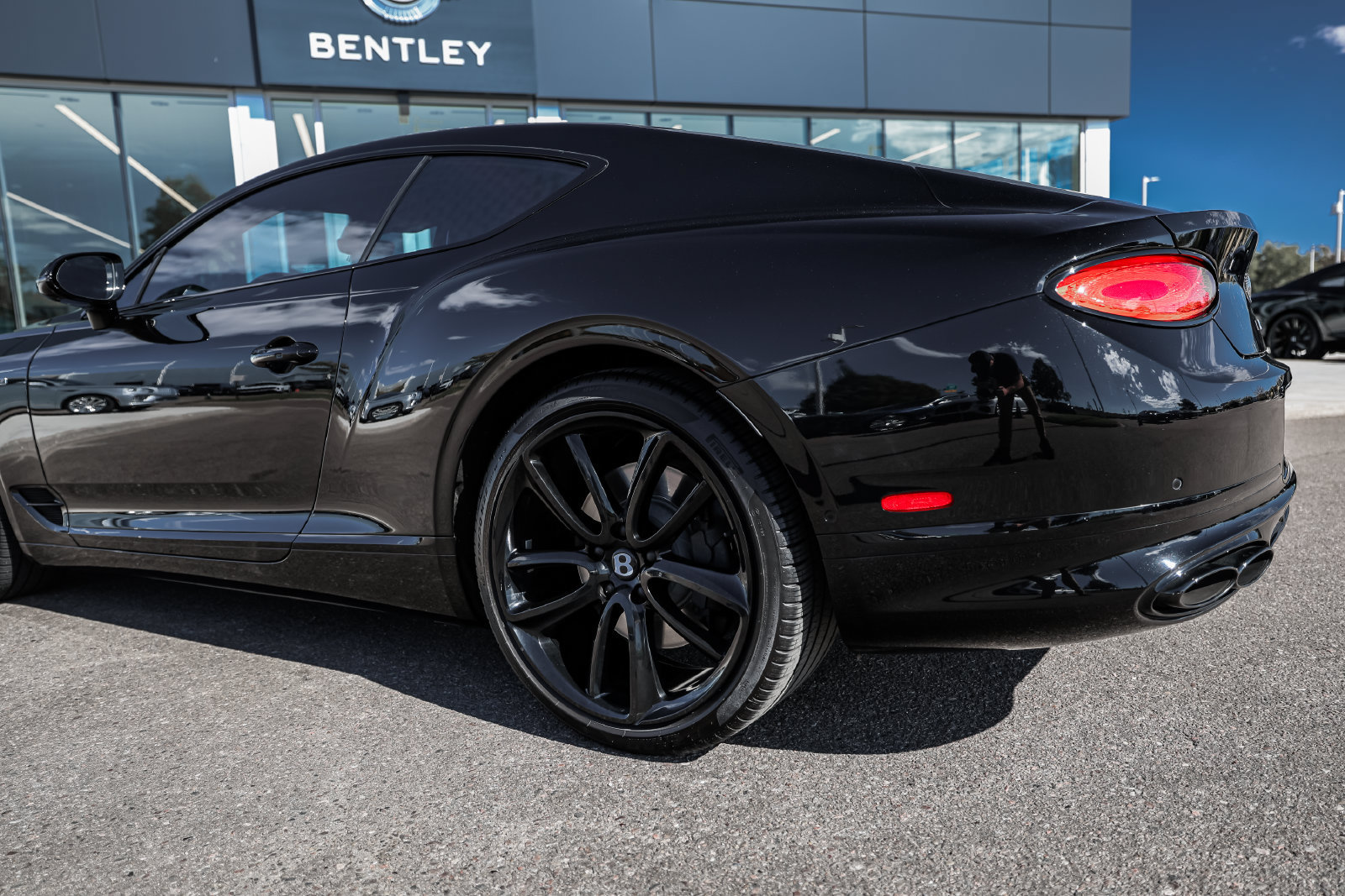 Certified 2024 Bentley Continental GT AWD/4WD image 9