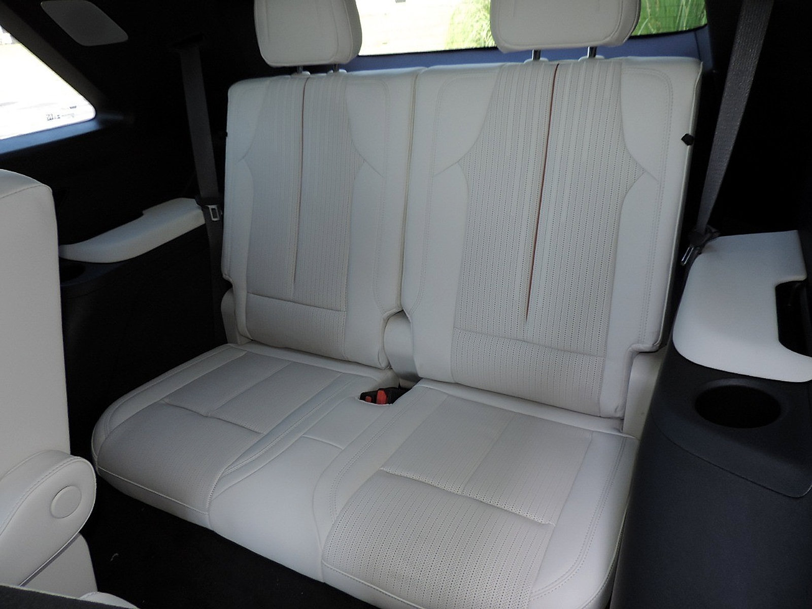 New 2027 Cadillac Vistiq Luxury AWD/4WD image 19