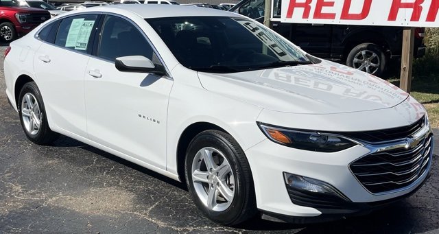 Used 2024 Chevrolet Malibu LS w/ Driver Confidence Package image 2