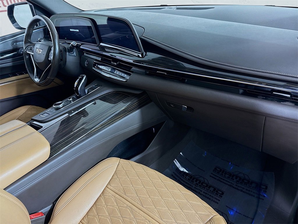 Used 2021 Cadillac Escalade ESV Sport w/ Driver Assist Tech Package image 38