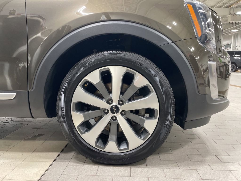 Certified 2022 Kia Telluride S image 34