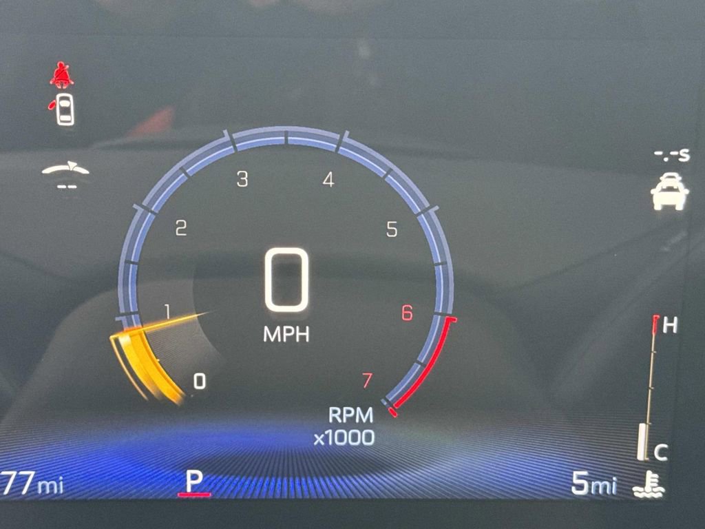 New 2026 Chevrolet Trax LT w/ Sunroof Package image 26